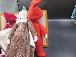 lot 19 xmas porc dolls back